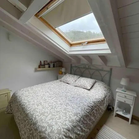 Сasa de vacaciones Casa En La Montaña Con Piscina De Temporada *