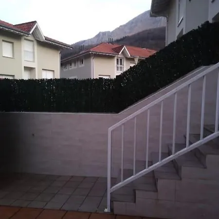 Casa En La Montana Con Piscina De Temporada * Arredondo