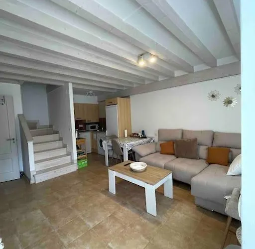 Casa En La Montana Con Piscina De Temporada Dom wakacyjny Arredondo