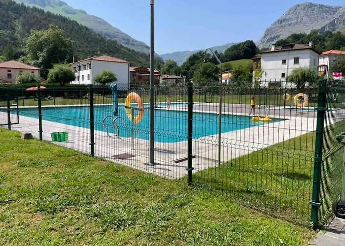 Casa En La Montana Con Piscina De Temporada Dom wakacyjny